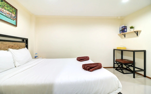 Red Pin Inn