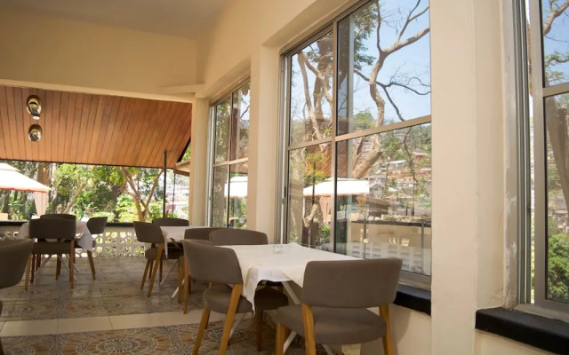 Lacs Villa Guest House