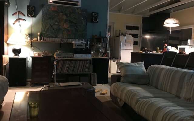 Lazybones House