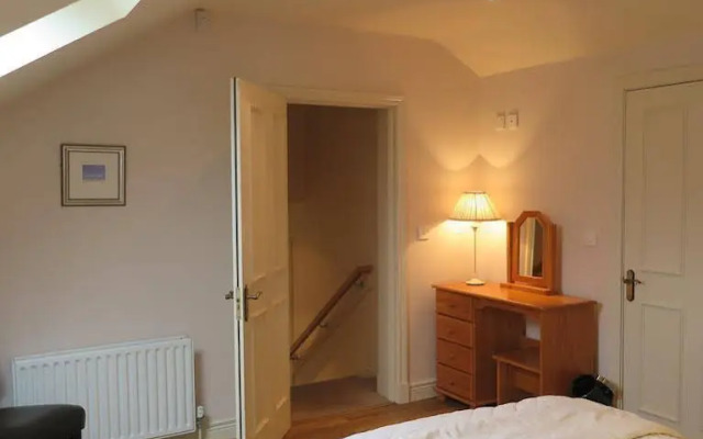 Meadow View Apartment