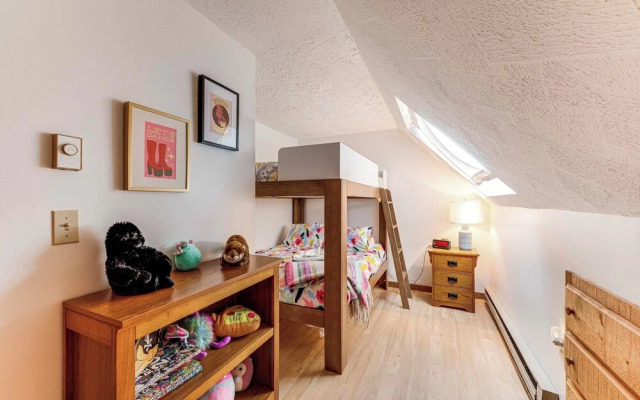 Bartlett Vacation Rental w/ Wraparound Deck!