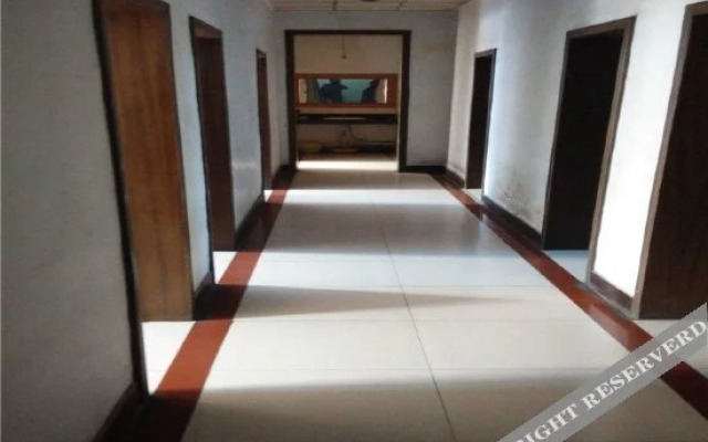 Sapphire Inn