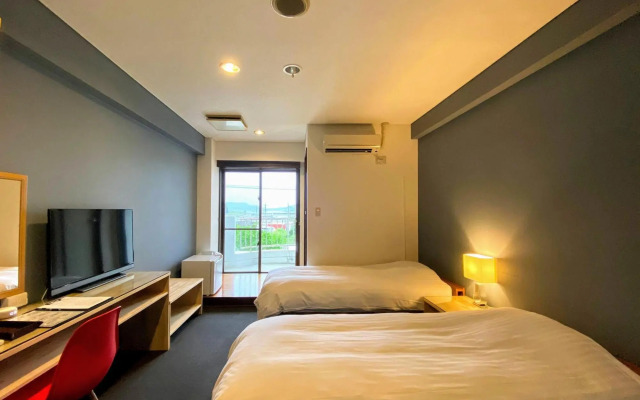 Shirahama Island Resort