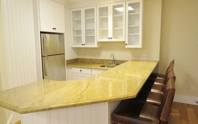 65 Moonpenny Lane - Eight Bedroom House