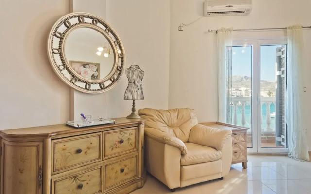 Sea Sound Villa