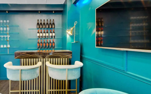 Hotel Carladez Cambronne