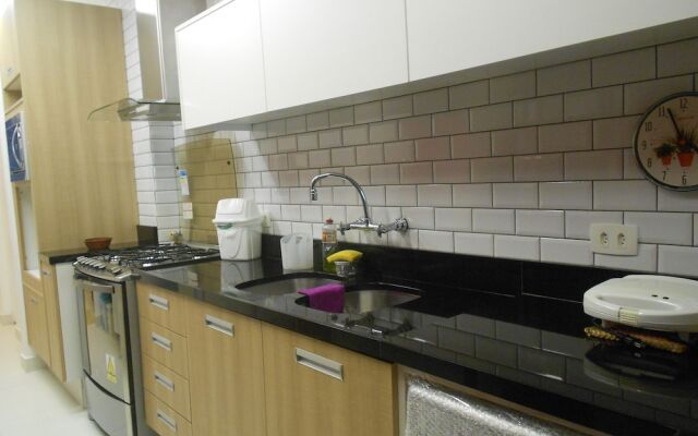 Gohouse - Atlantica 702 B