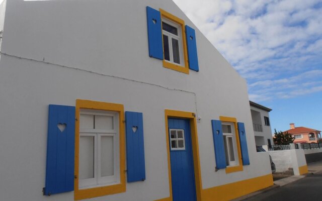 House With 3 Bedrooms in Mosteiros, With Wonderful Mountain View and E