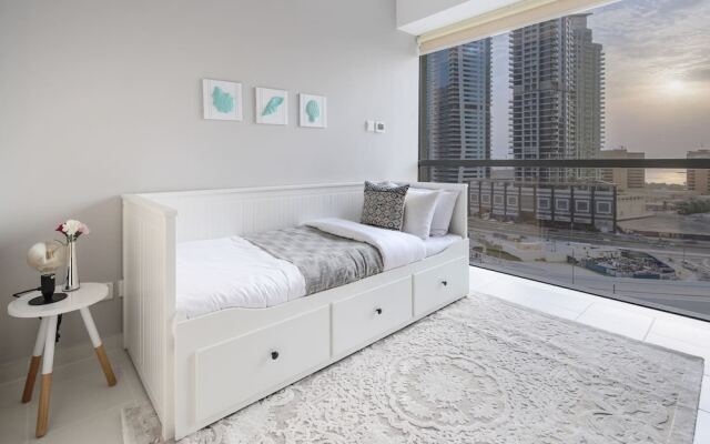 Astounding Marina Views in This Elegant 3br!