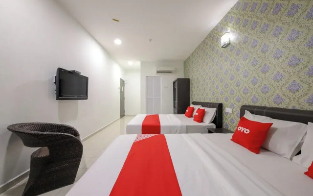 OYO 89497 Dream Nur Hotel