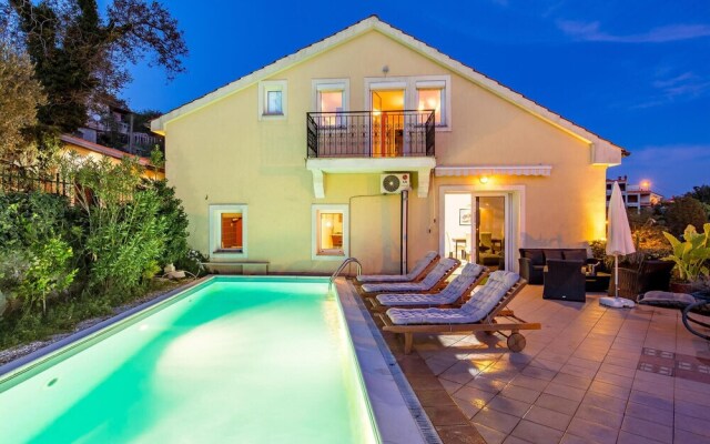 Amazing Home in Bregi With Sauna, Wifi and 4 Bedrooms