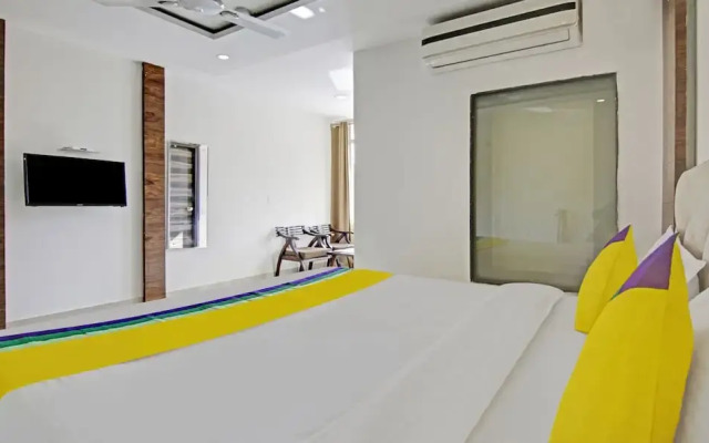 OYO 19805 Hotel O3