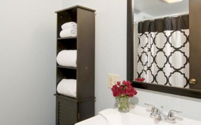 Town Creek Townhomes by Jackson Lodging Company
