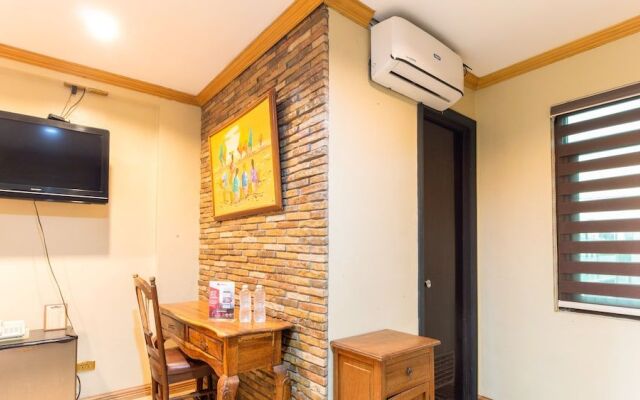 RedDoorz near SM San Lazaro Manila