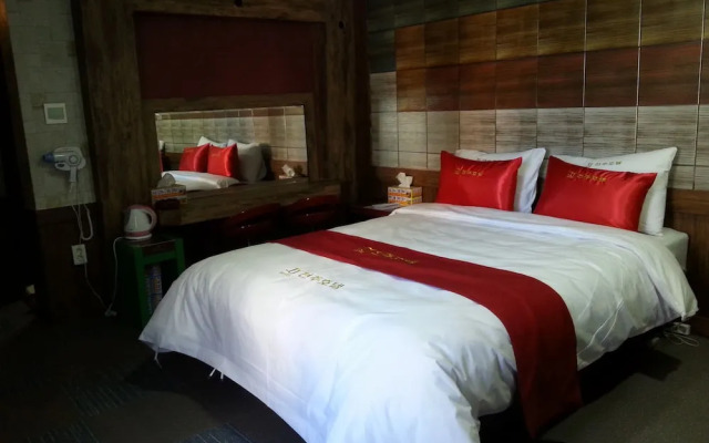 Goodstay Lanuit Hotel