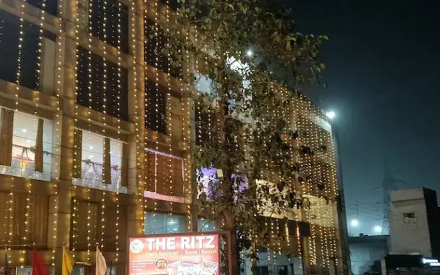 The Ritz By OYO Rooms