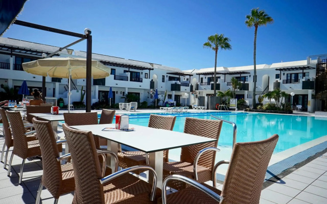 Apartamentos Plaza Azul