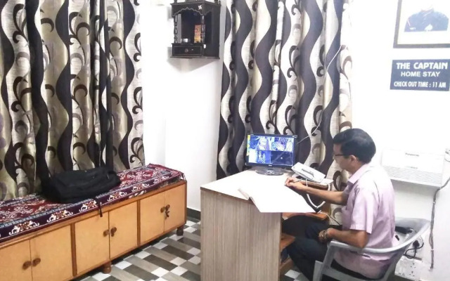 Goroomgo The Captain  B And B Shimla