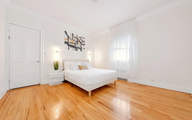 3BR Luxury Retreat with Easy Parking