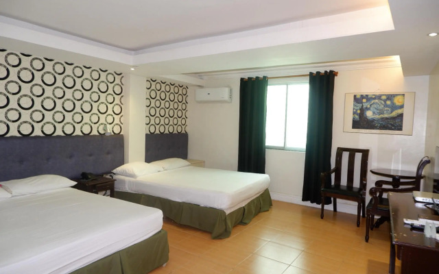 OYO 252 Hotel Euroasia (Vaccinated Staff)