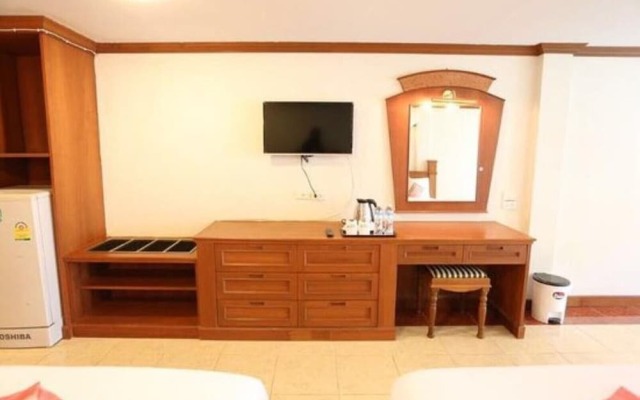 Check Inn Krabi Resort