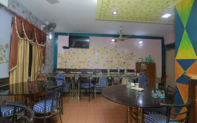 Hotel Ashraya