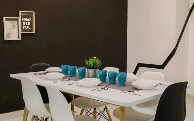 3 Towers Kuala Lumpur by VH-Select