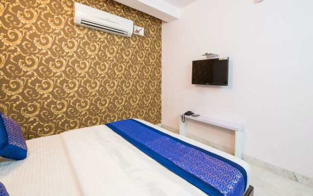 OYO 14728 Manan Residency