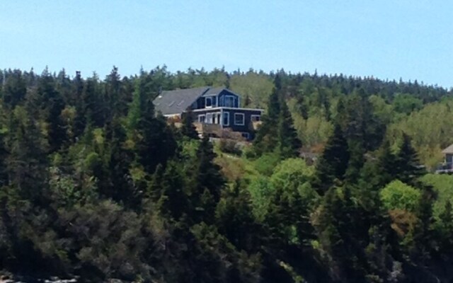 Whale House Guest House