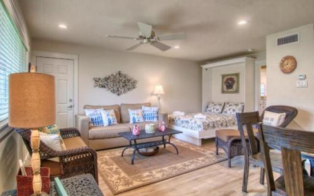 Courtyard #123 Condo