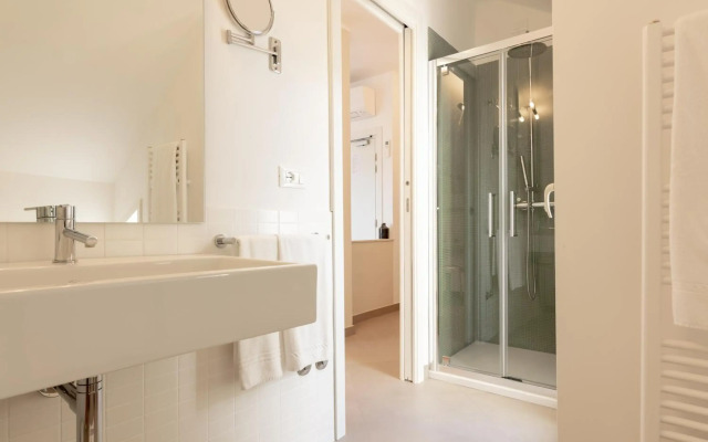 Albergo Punta De L'est