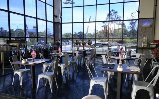 Hype Motorsports Hotel, Kuala Lumpur International Airport