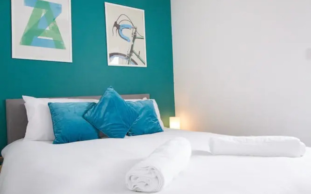 Short Stay Bristol - Mina B Apartment