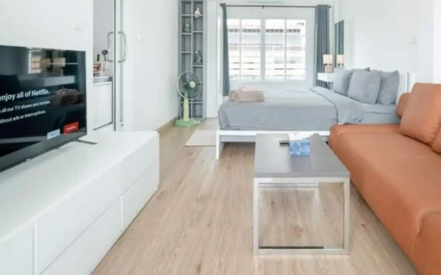 Charming Studio Suite - Private Washer