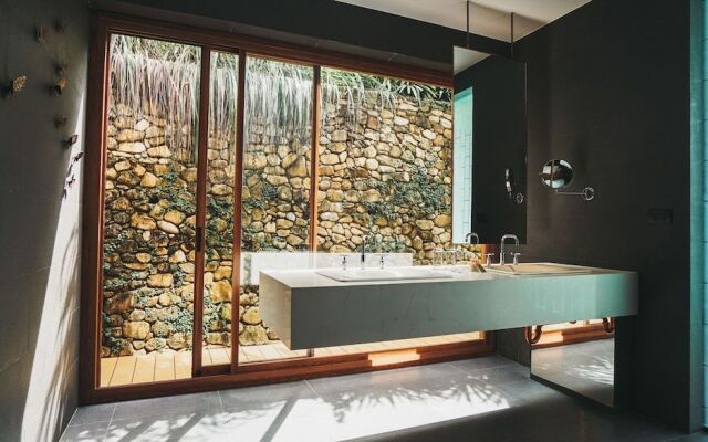 Sea View Koh Chang Pool Villas