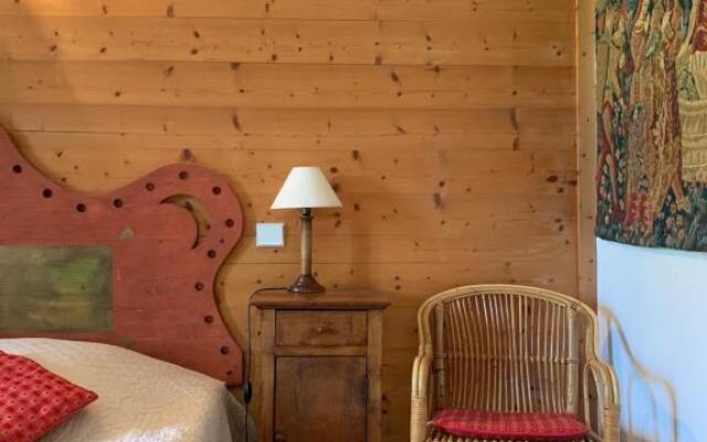 Au Cheval Blanc - appartements et chambres d'hôtes