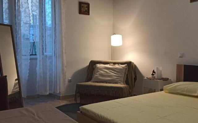 Studio Apartment Nika
