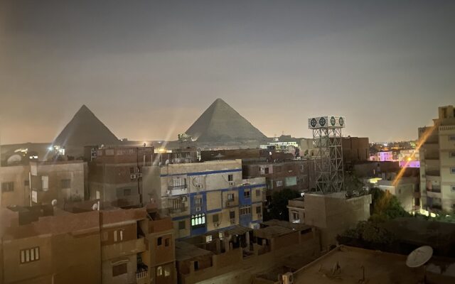 Grand Pyramids View Guesthouse