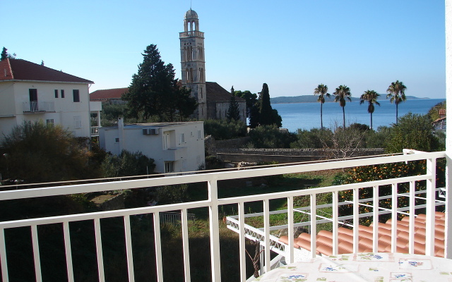 Apartment Eta - great location: A1 Hvar, Island Hvar