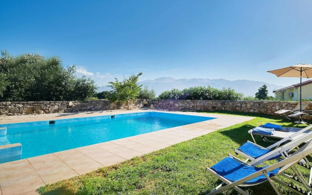 Machi Villa with pool Kefalas Crete