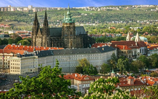 Courtyard by Marriott Prague Airport