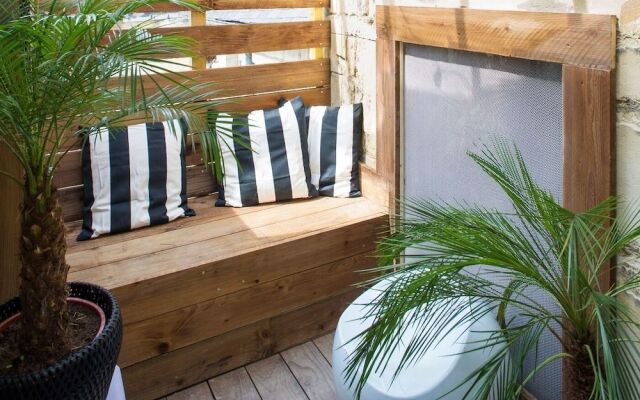 Chez Laurence Du Tilly