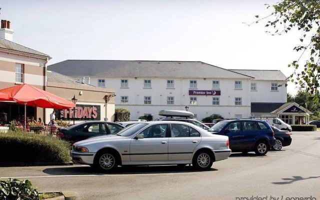 Premier Inn Cheltenham Central