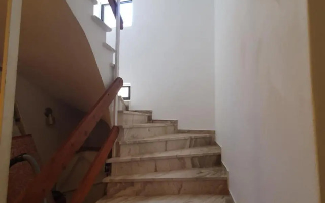 Julia's Apartment