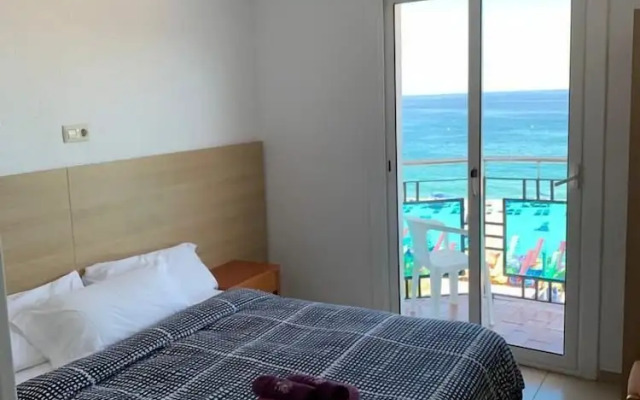 Hostal Lloret Playa
