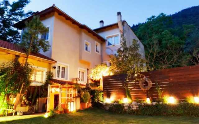 Anerada Inn Boutique Hotel