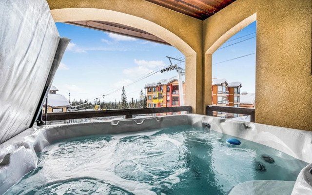 Southpoint 25 Two Bdrm Ski In Out HotTub