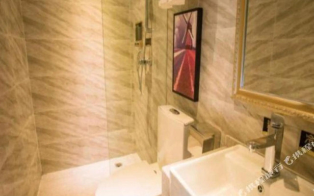 Wei'erdun Hotel (Shenzhen Bao'an Lingzhi Metro Station)