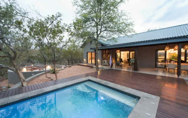Bushwillow Private Villa