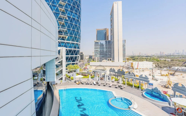 Luxury 2 Bed Home with Maid DIFC